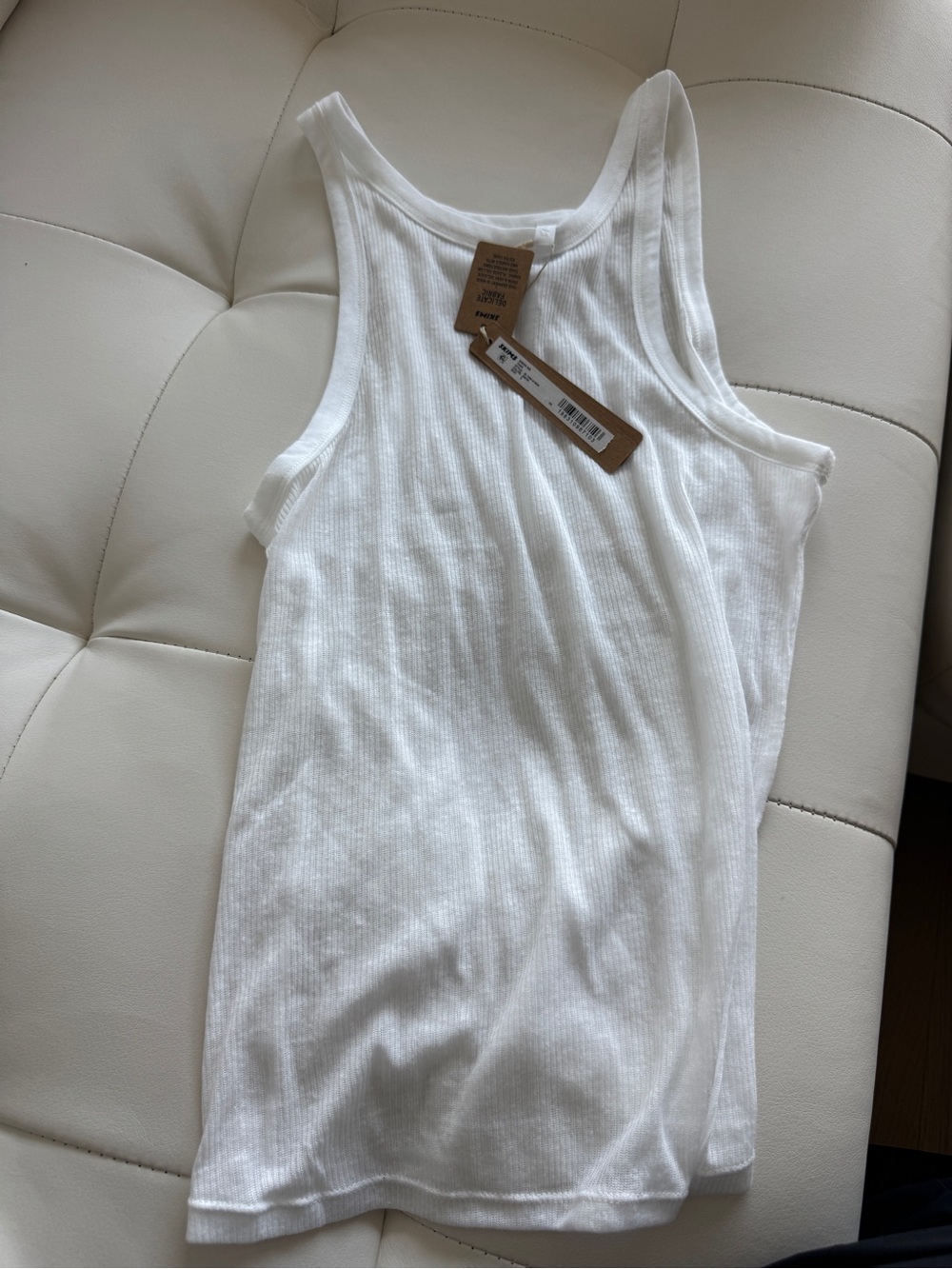 SKIMS Sheer Rib Tank - Picture 4 of 6